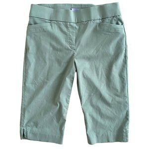 LAURA SCOTT Side Slit Capris Medium Mint Green